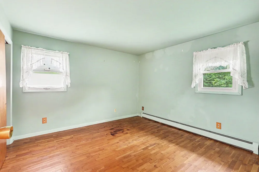 2891 71 1/2 STREET South Haven, MI 49090