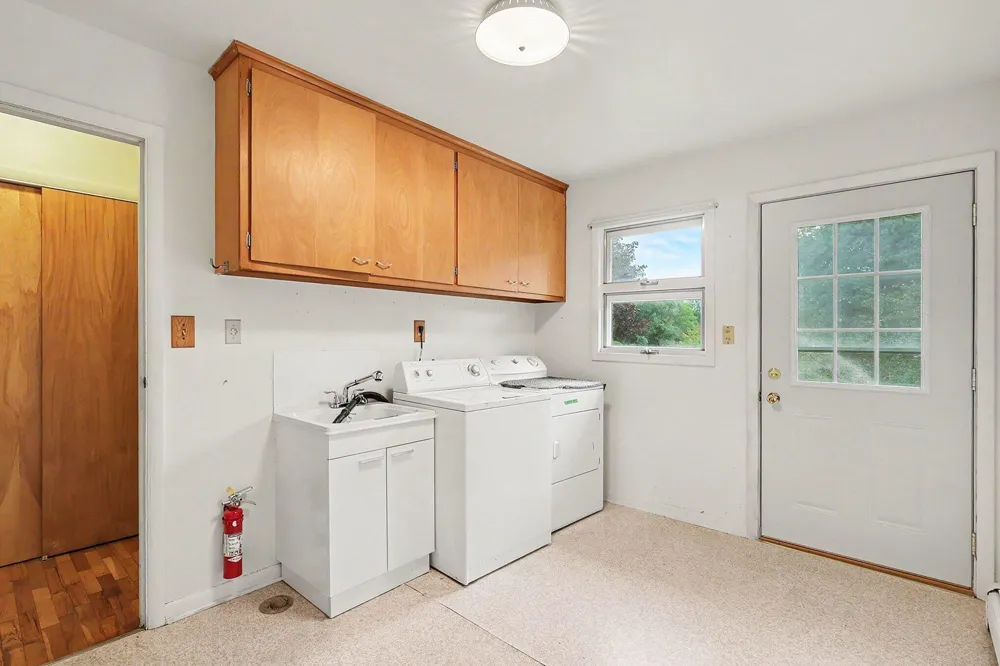 2891 71 1/2 STREET South Haven, MI 49090