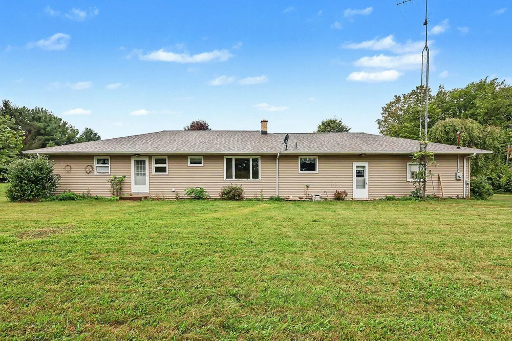 2891 71 1/2 STREET South Haven, MI 49090