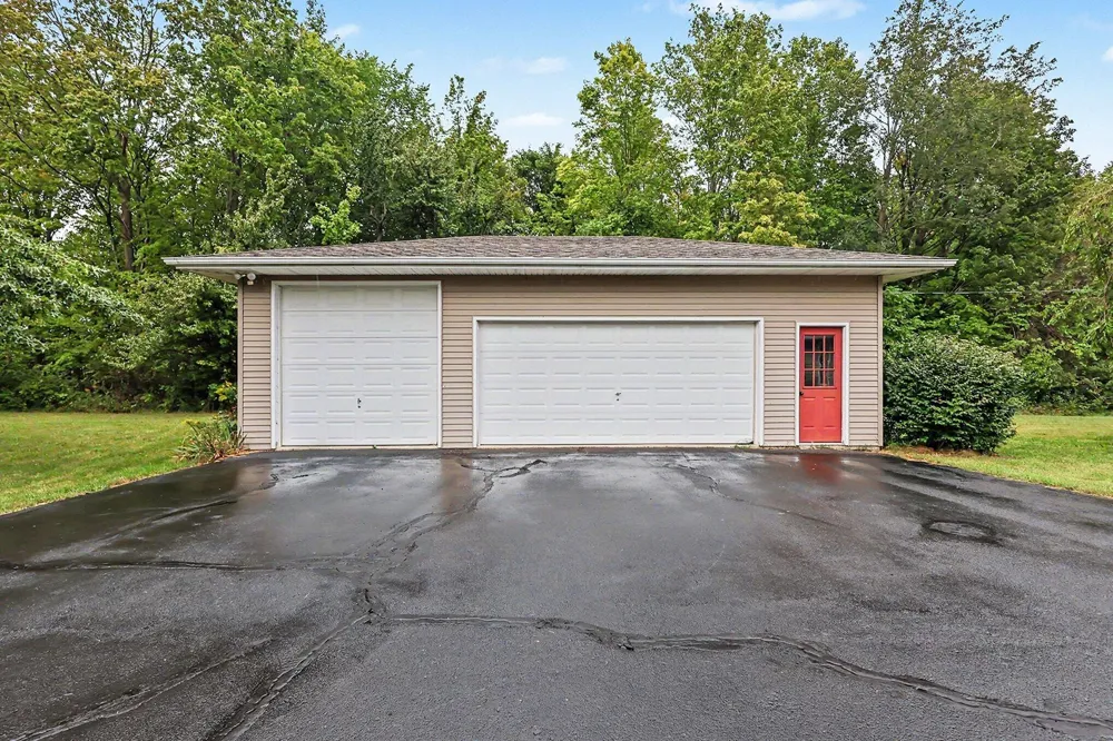 2891 71 1/2 STREET South Haven, MI 49090