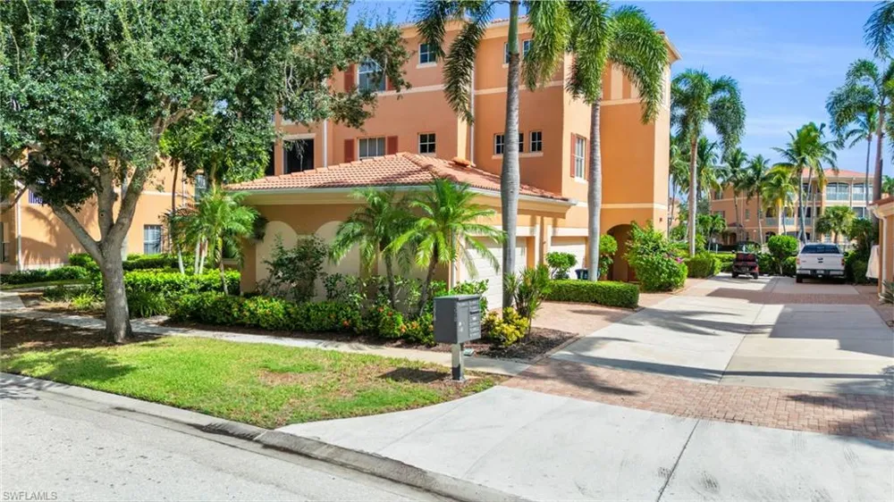 3278 Sunset Key Circle #101 Punta Gorda, FL 33955