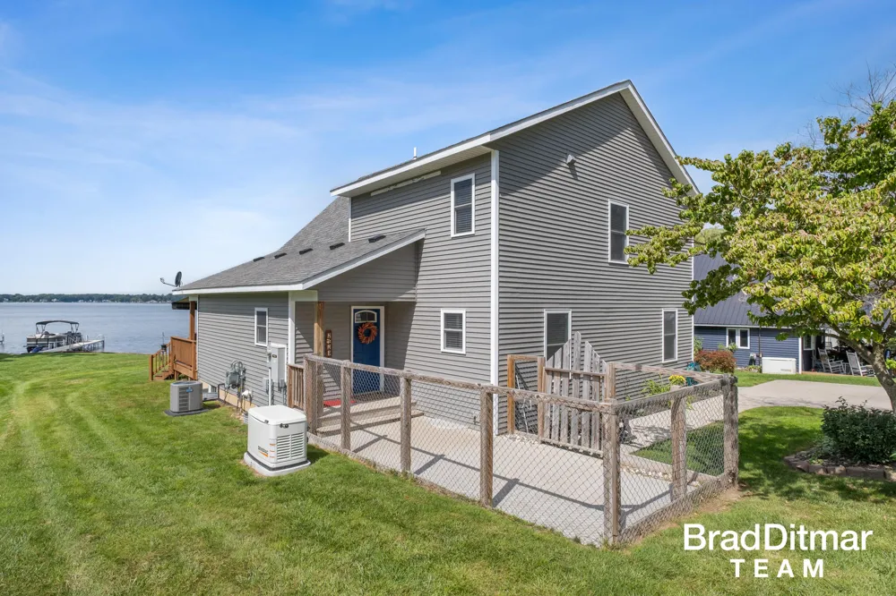 8453 Hidden Trail Orleans Township, MI 48865