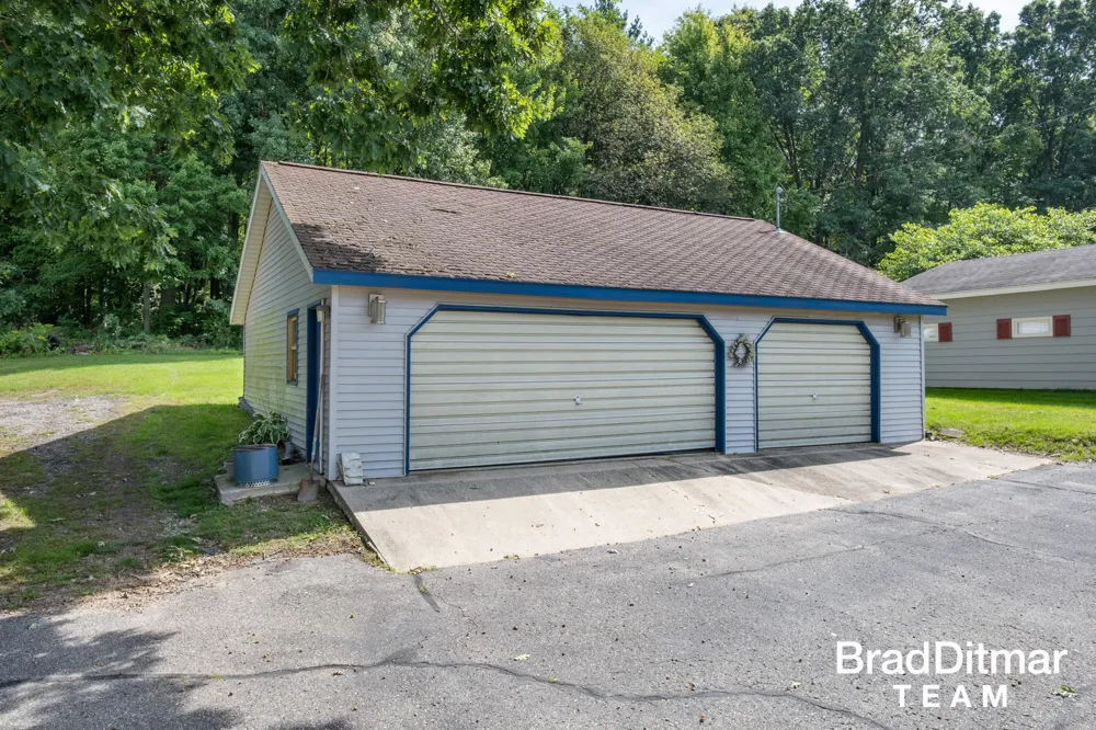 8453 Hidden Trail Orleans Township, MI 48865