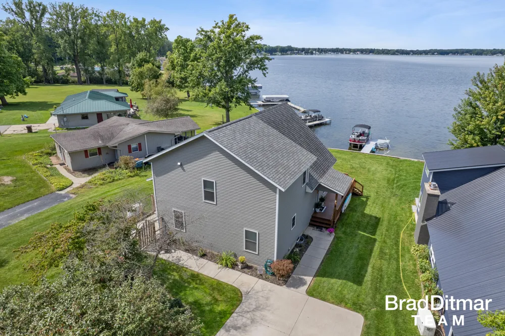 8453 Hidden Trail Orleans Township, MI 48865