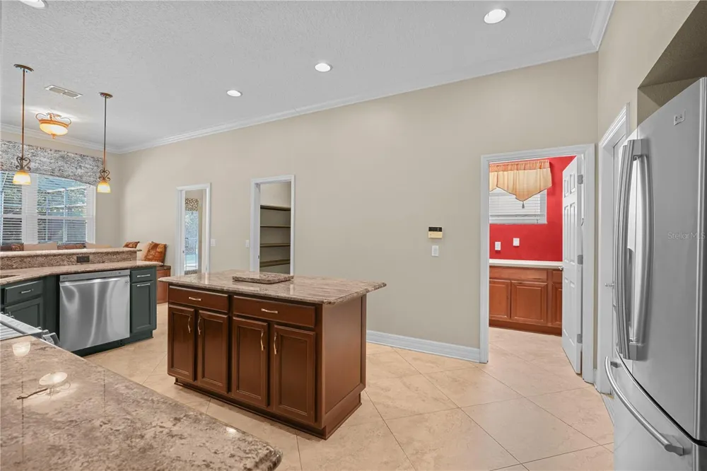 10169 MARSH PINE CIRCLE Orlando, FL 32832