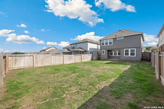 2038 FLAMETREE AVE New Braunfels, TX 78132