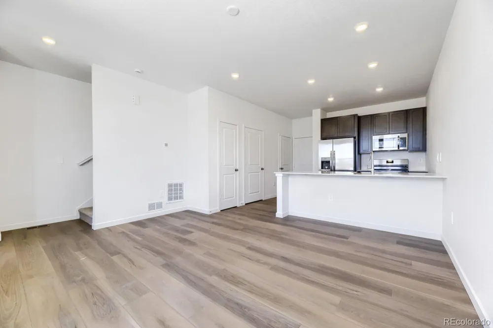366 Bersshine Court Watkins, CO 80137