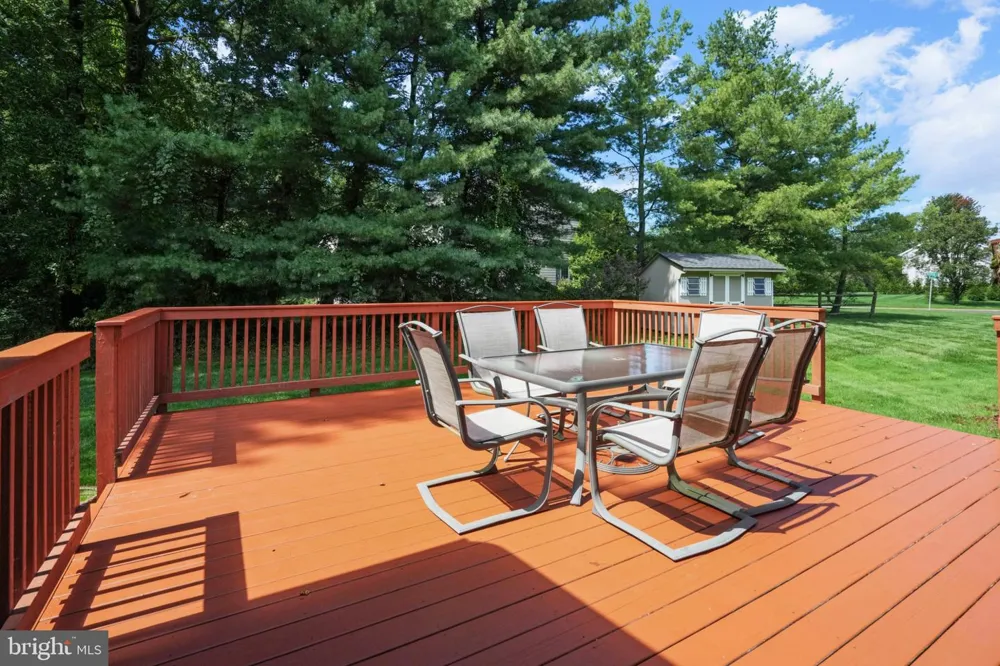 263 PINE TREE TERRACE Langhorne, PA 19047