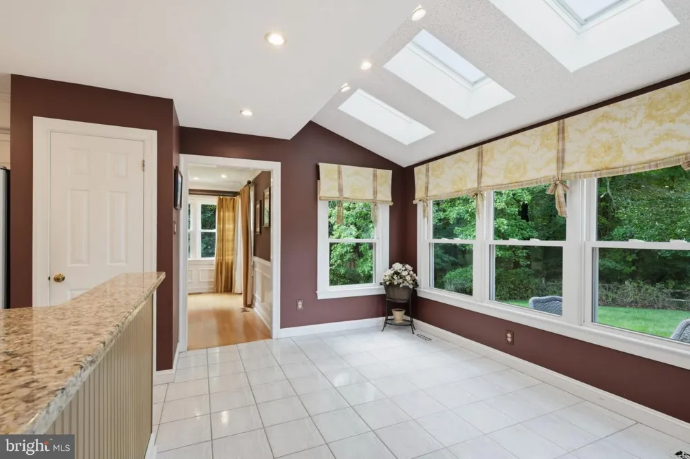263 PINE TREE TERRACE Langhorne, PA 19047