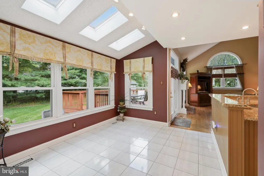 263 PINE TREE TERRACE Langhorne, PA 19047