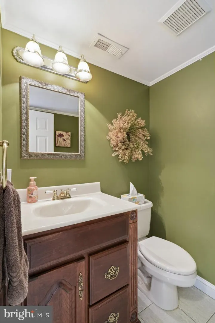 263 PINE TREE TERRACE Langhorne, PA 19047