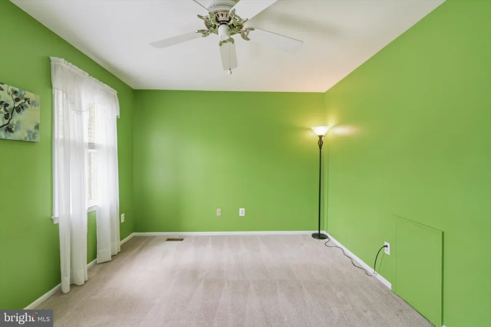 263 PINE TREE TERRACE Langhorne, PA 19047
