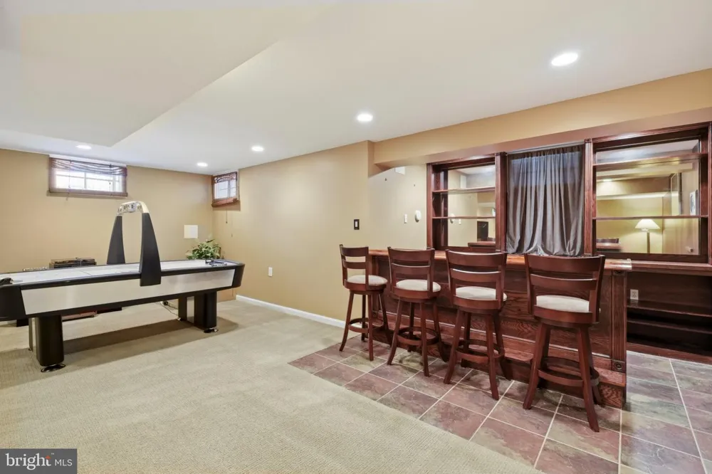 263 PINE TREE TERRACE Langhorne, PA 19047