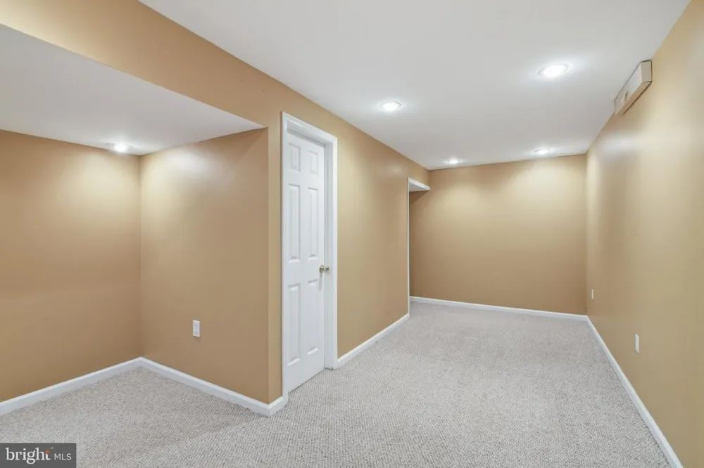 263 PINE TREE TERRACE Langhorne, PA 19047