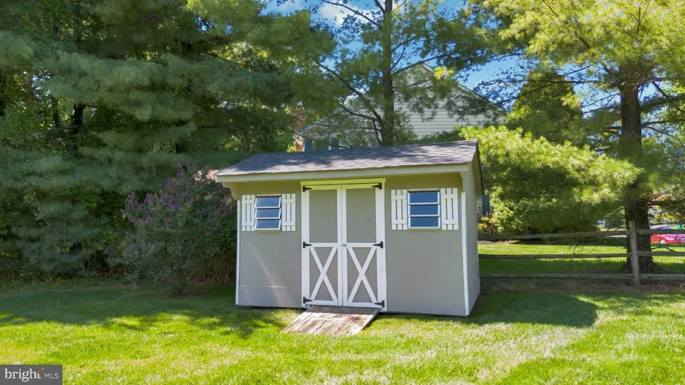 263 PINE TREE TERRACE Langhorne, PA 19047