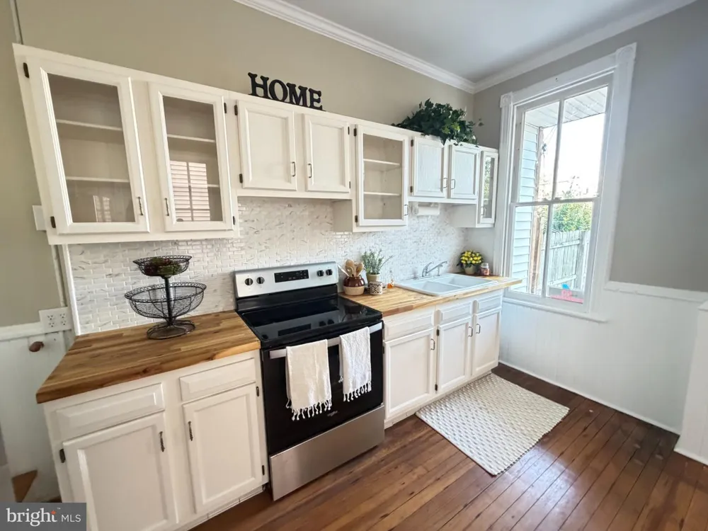148 S MULBERRY STREET S Hagerstown, MD 21740