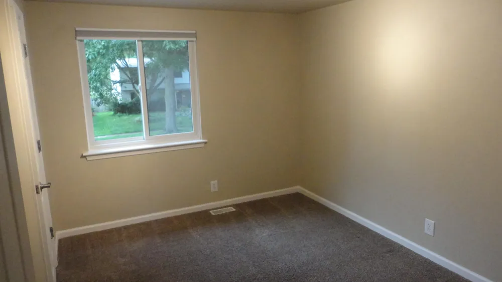 674 Canterbury Drive Saline, MI 48176