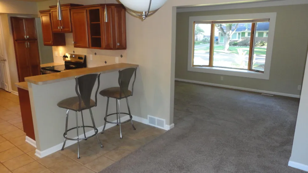 674 Canterbury Drive Saline, MI 48176