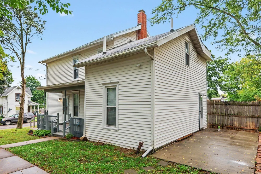 231 W Biddle Street Jackson, MI 49203