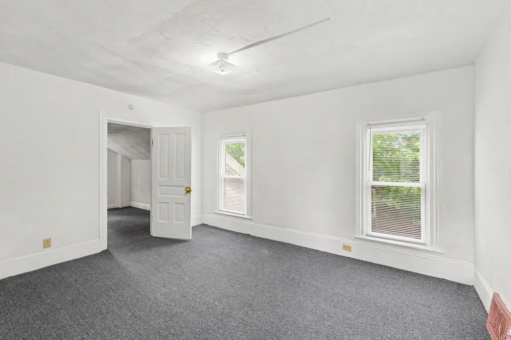 231 W Biddle Street Jackson, MI 49203