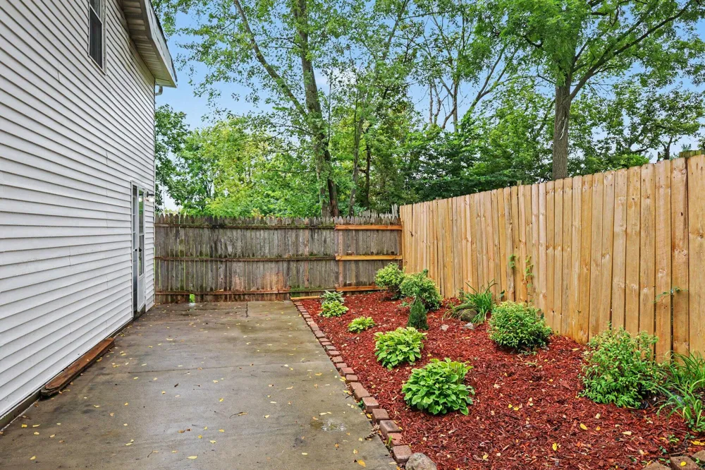 231 W Biddle Street Jackson, MI 49203