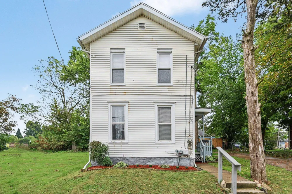 231 W Biddle Street Jackson, MI 49203