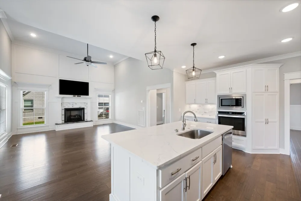 1901 Rhonda Dr Christiana, TN 37037