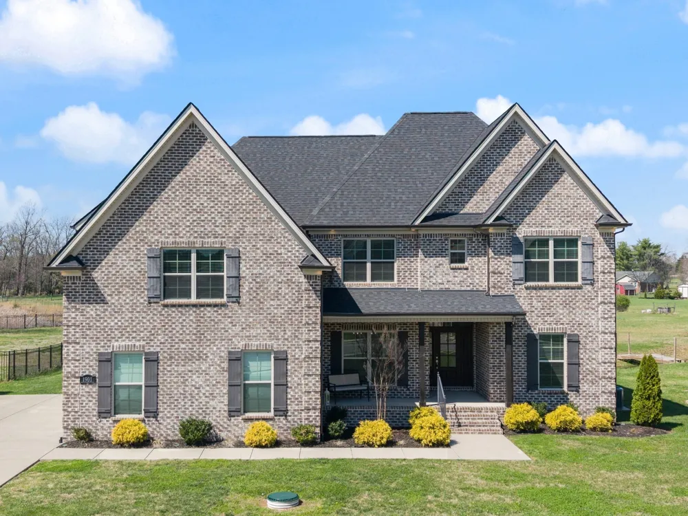 1901 Rhonda Dr Christiana, TN 37037