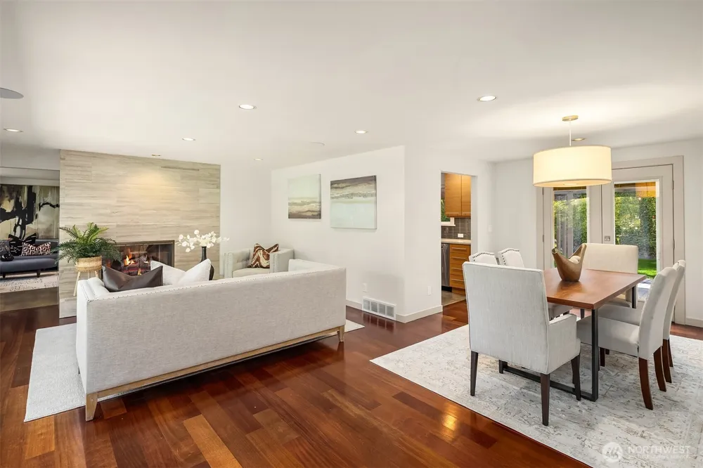 3001 Hunts Point Road Bellevue, WA 98004