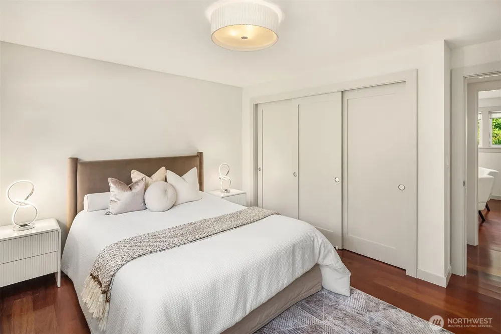 3001 Hunts Point Road Bellevue, WA 98004
