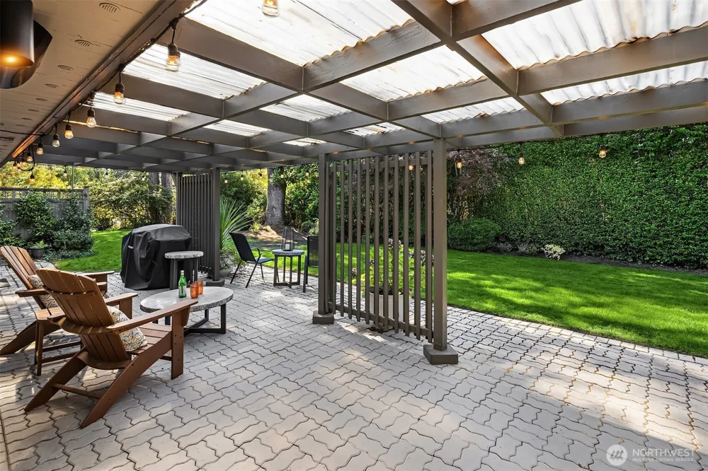 3001 Hunts Point Road Bellevue, WA 98004