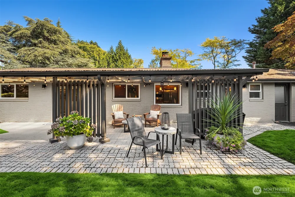 3001 Hunts Point Road Bellevue, WA 98004