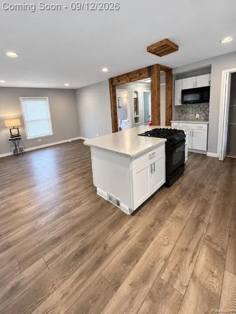 1473 Moran Avenue Lincoln Park City, MI 48146