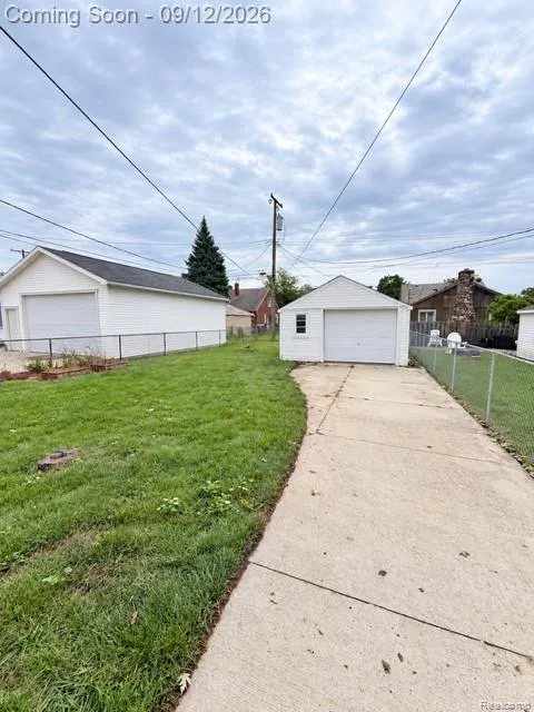 1473 Moran Avenue Lincoln Park City, MI 48146