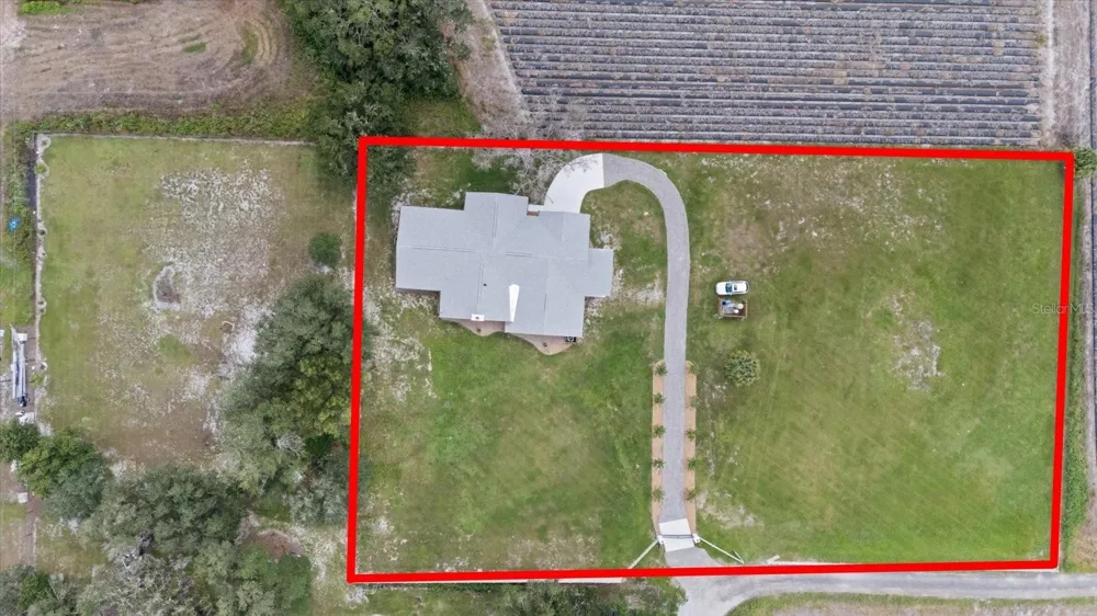 2515 RAGINS LANE Plant City, FL 33567