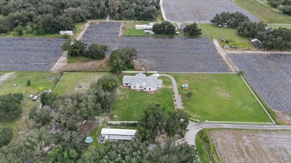 2515 RAGINS LANE Plant City, FL 33567