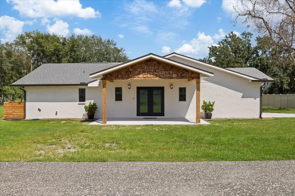 2515 RAGINS LANE Plant City, FL 33567