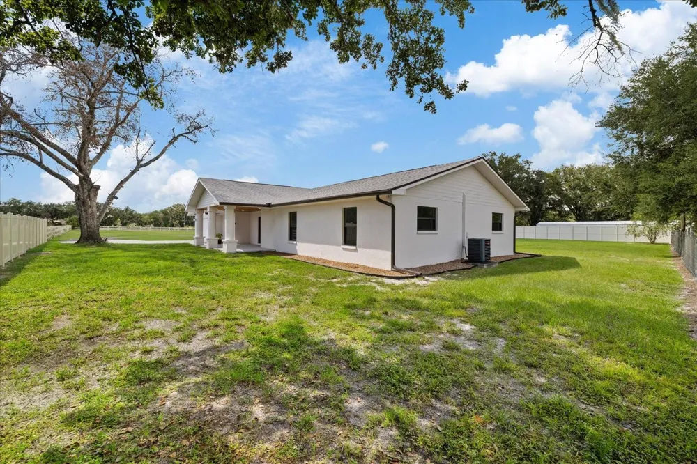 2515 RAGINS LANE Plant City, FL 33567