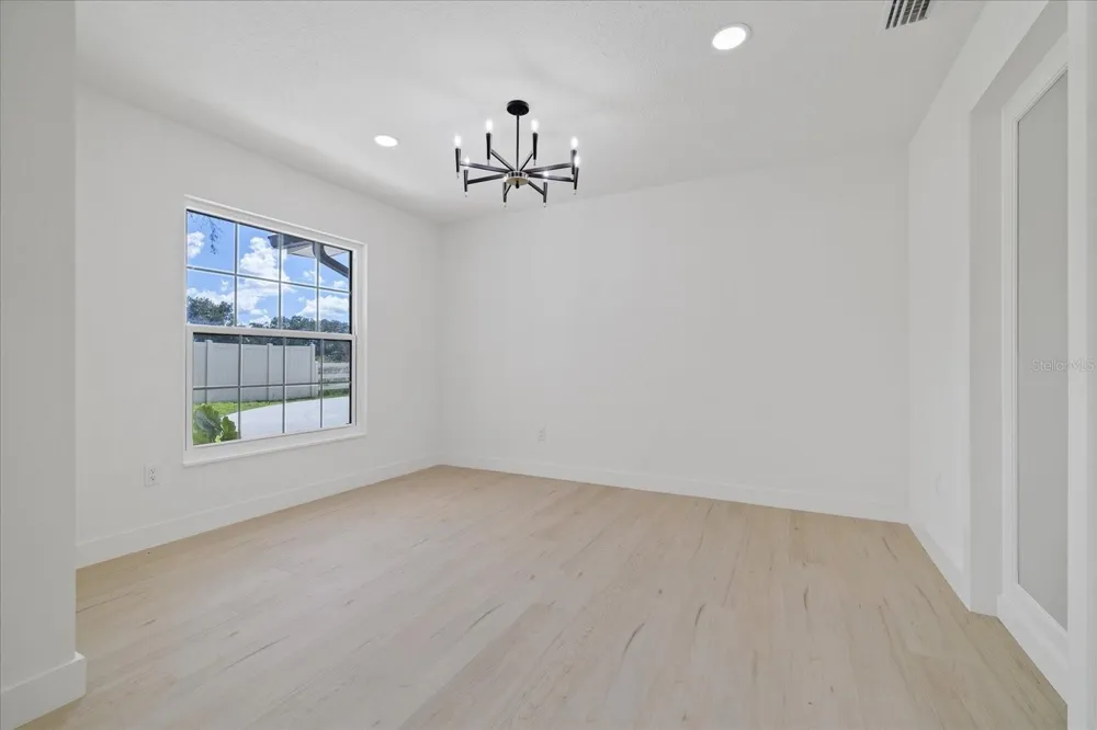 2515 RAGINS LANE Plant City, FL 33567