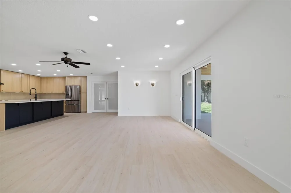 2515 RAGINS LANE Plant City, FL 33567