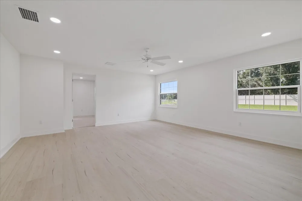 2515 RAGINS LANE Plant City, FL 33567