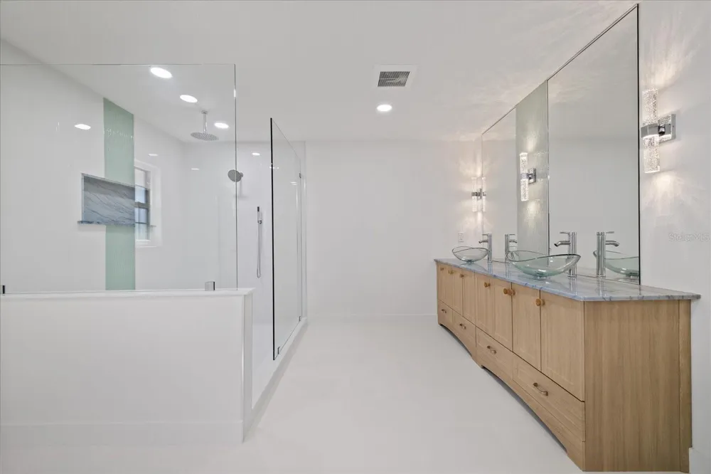 2515 RAGINS LANE Plant City, FL 33567