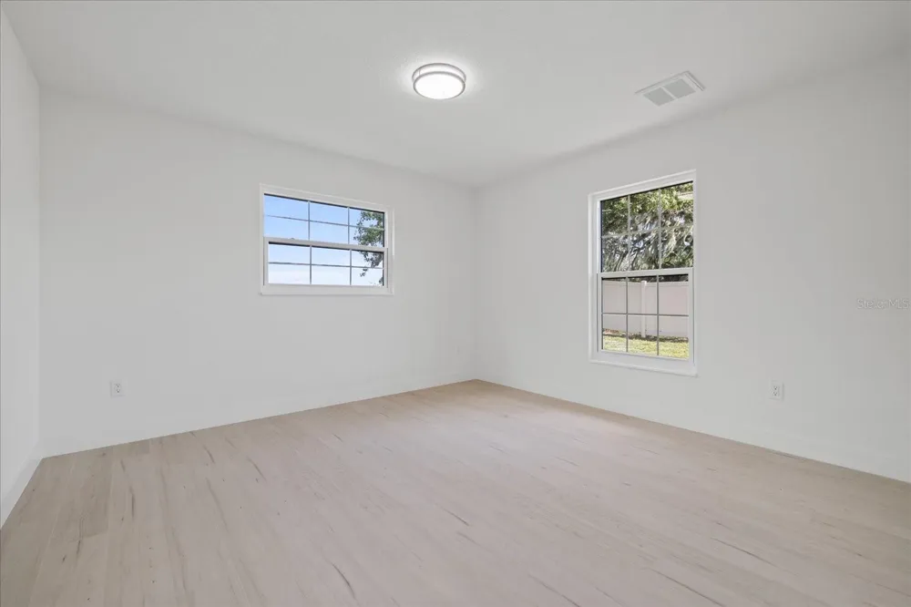 2515 RAGINS LANE Plant City, FL 33567