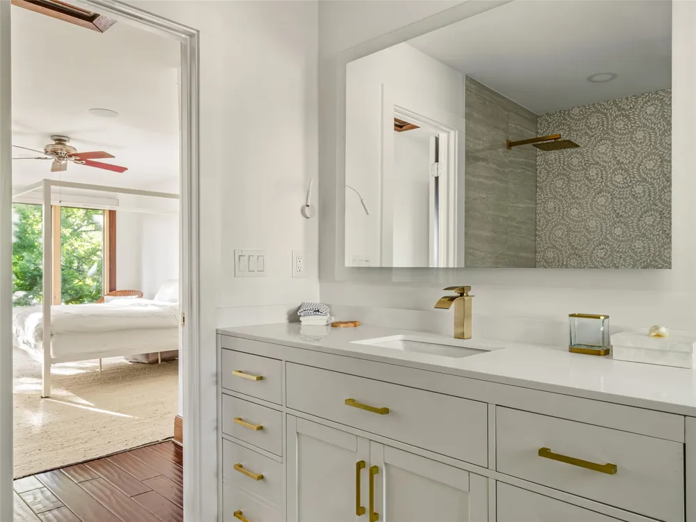 1111 W 12th Street #107 Austin, TX 78703