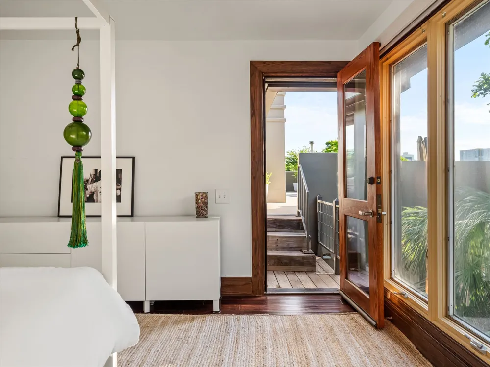 1111 W 12th Street #107 Austin, TX 78703