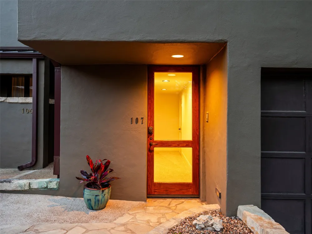 1111 W 12th Street #107 Austin, TX 78703