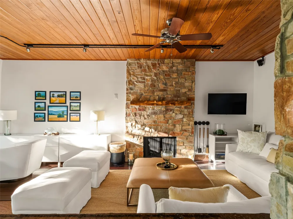 1111 W 12th Street #107 Austin, TX 78703