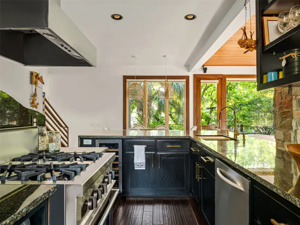 1111 W 12th Street #107 Austin, TX 78703