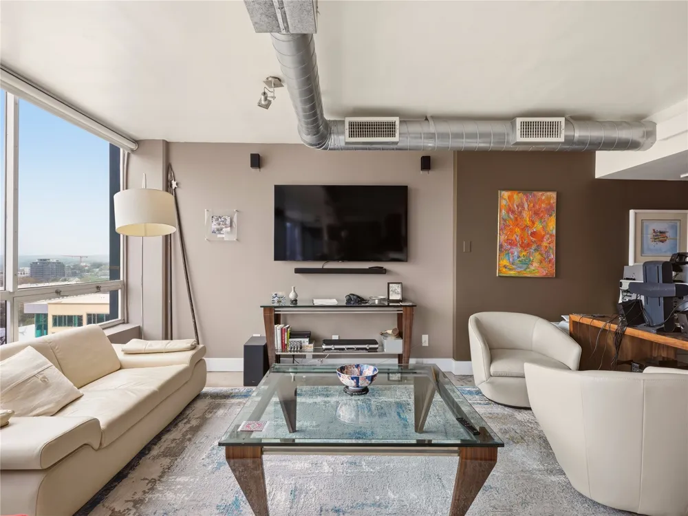 1212 Guadalupe Street #903 Austin, TX 78701