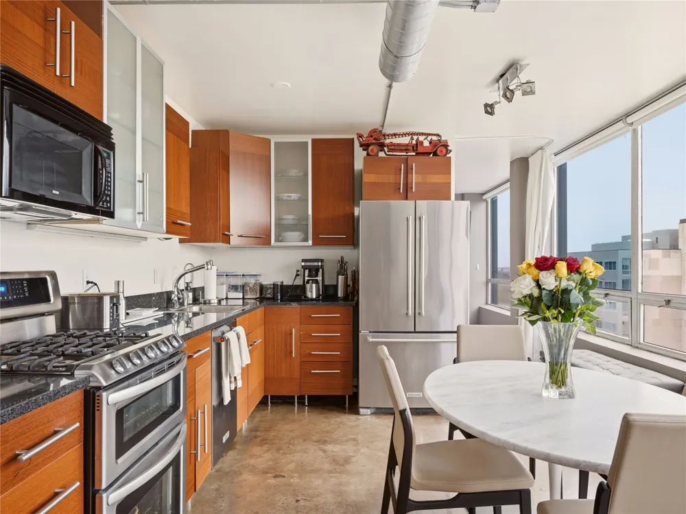 1212 Guadalupe Street #903 Austin, TX 78701